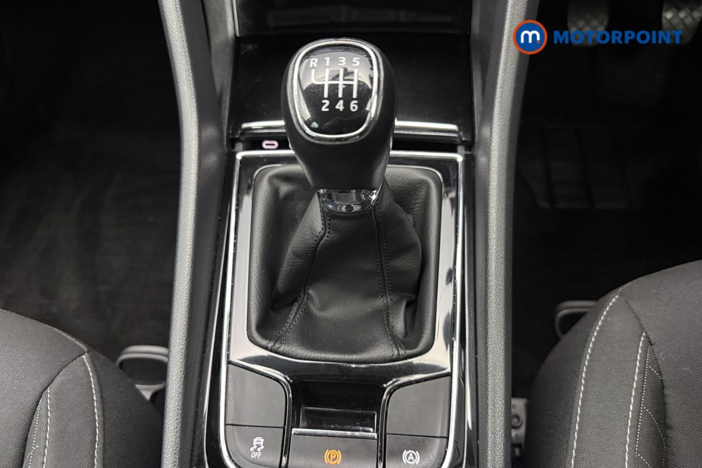 Skoda Karoq Se Technology Manual Petrol SUV - Stock Number (1564046) - 7th supplementary image