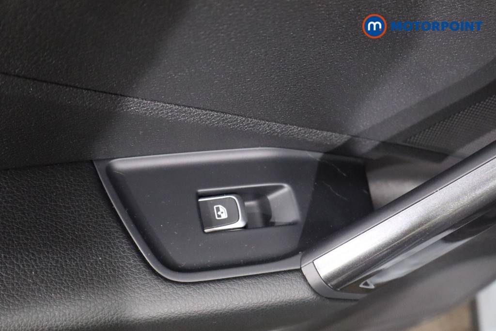 Audi Q2 S Line Manual Petrol SUV - Stock Number (1568077) - 15th supplementary image