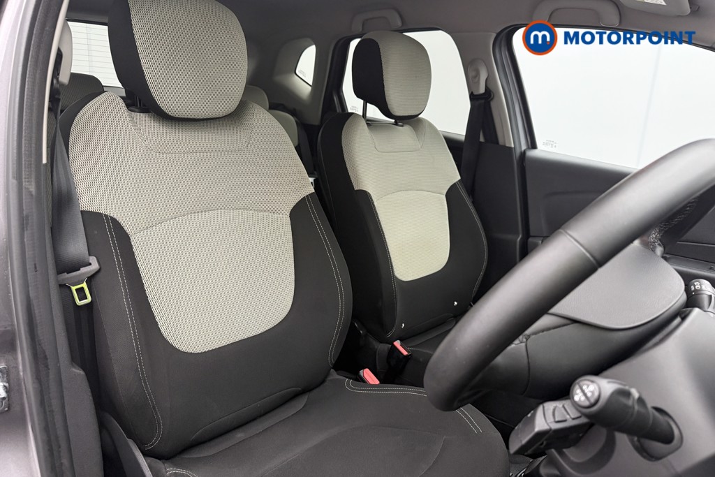 Renault Captur Iconic Manual Diesel SUV - Stock Number (1571968) - 10th supplementary image