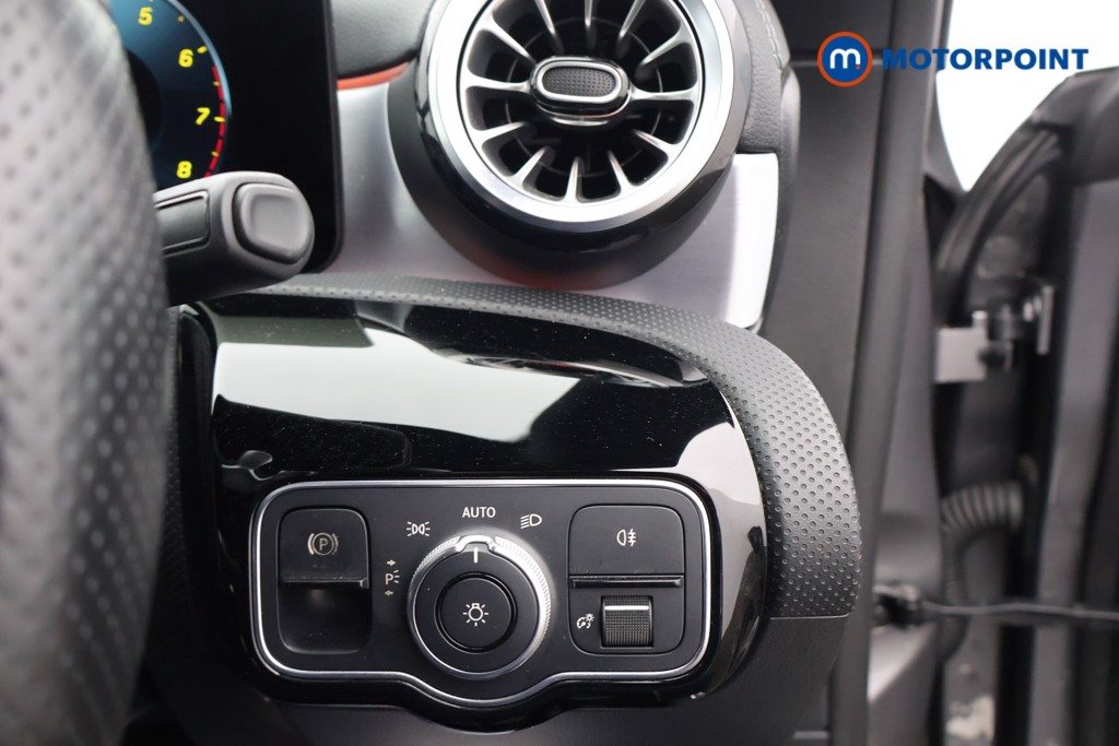Mercedes-Benz CLA Amg Line Automatic Petrol Estate - Stock Number (1577263) - 7th supplementary image