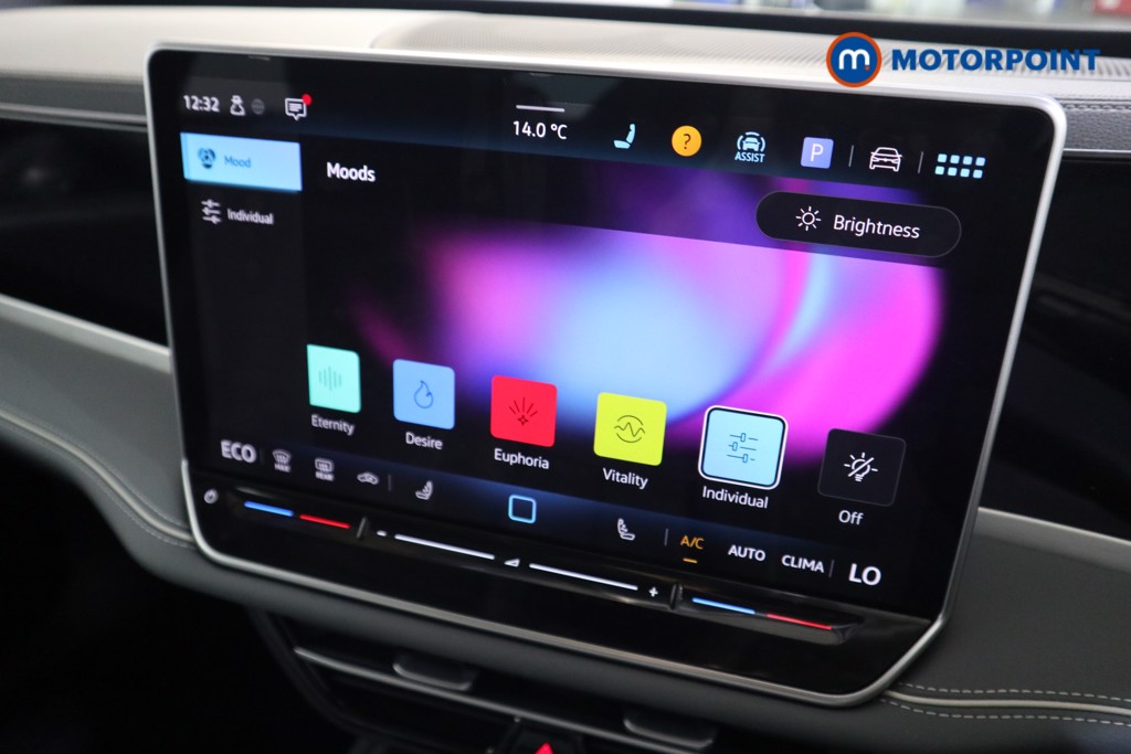 Volkswagen Passat Life Automatic Petrol Plug-In Hybrid Estate - Stock Number (1578102) - 6th supplementary image