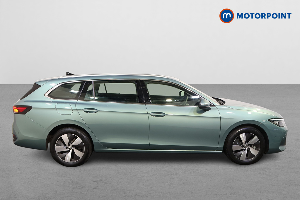 Volkswagen Passat Life Automatic Petrol Plug-In Hybrid Estate - Stock Number (1578102) - Drivers side