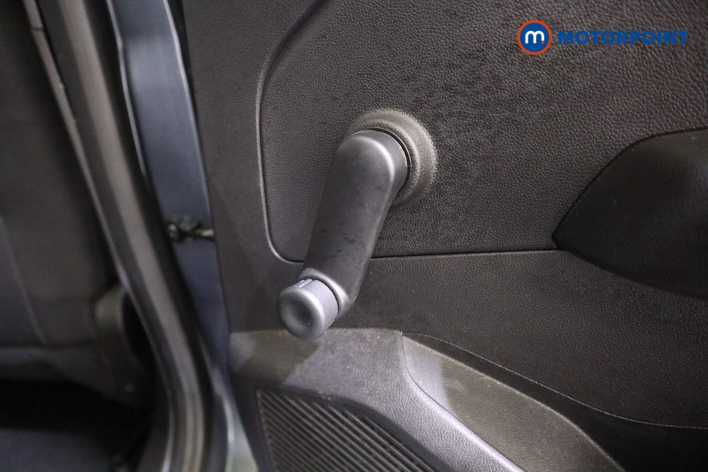 Renault Clio Iconic Manual Petrol Hatchback - Stock Number (1578869) - 15th supplementary image