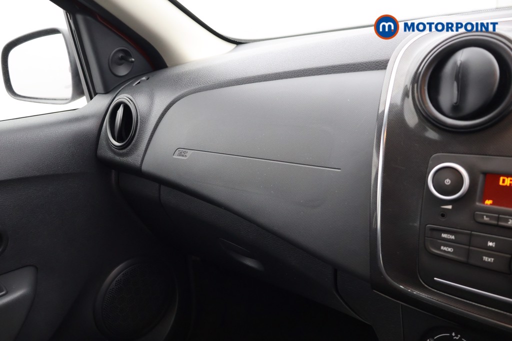 Dacia Sandero Essential Manual Petrol Hatchback - Stock Number (1579259) - 8th supplementary image