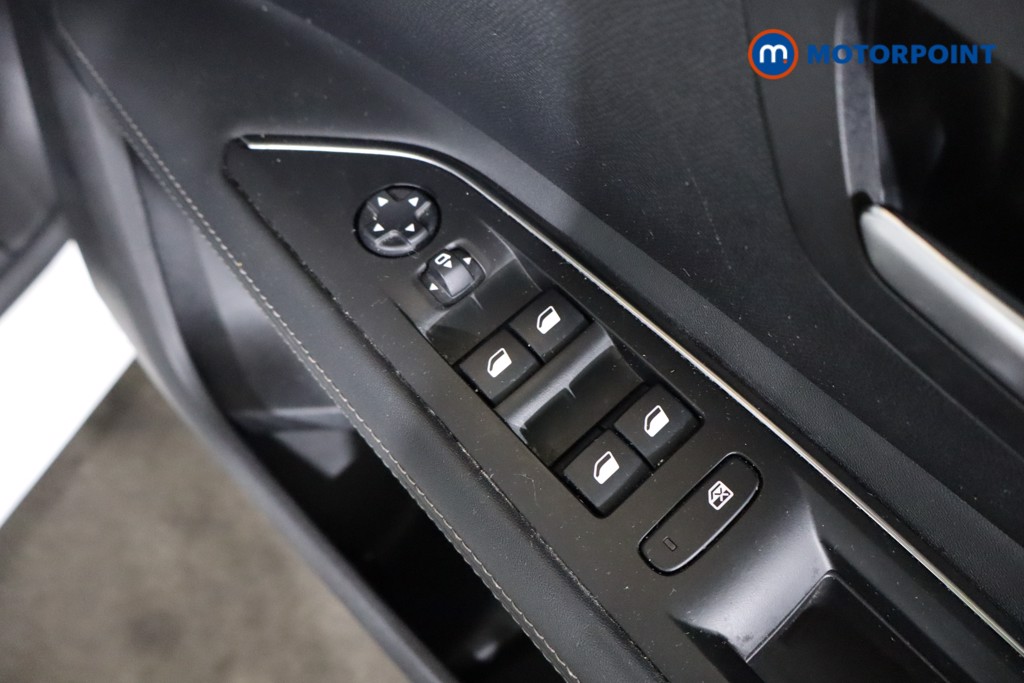 Peugeot 3008 Allure Manual Diesel SUV - Stock Number (1579721) - 18th supplementary image