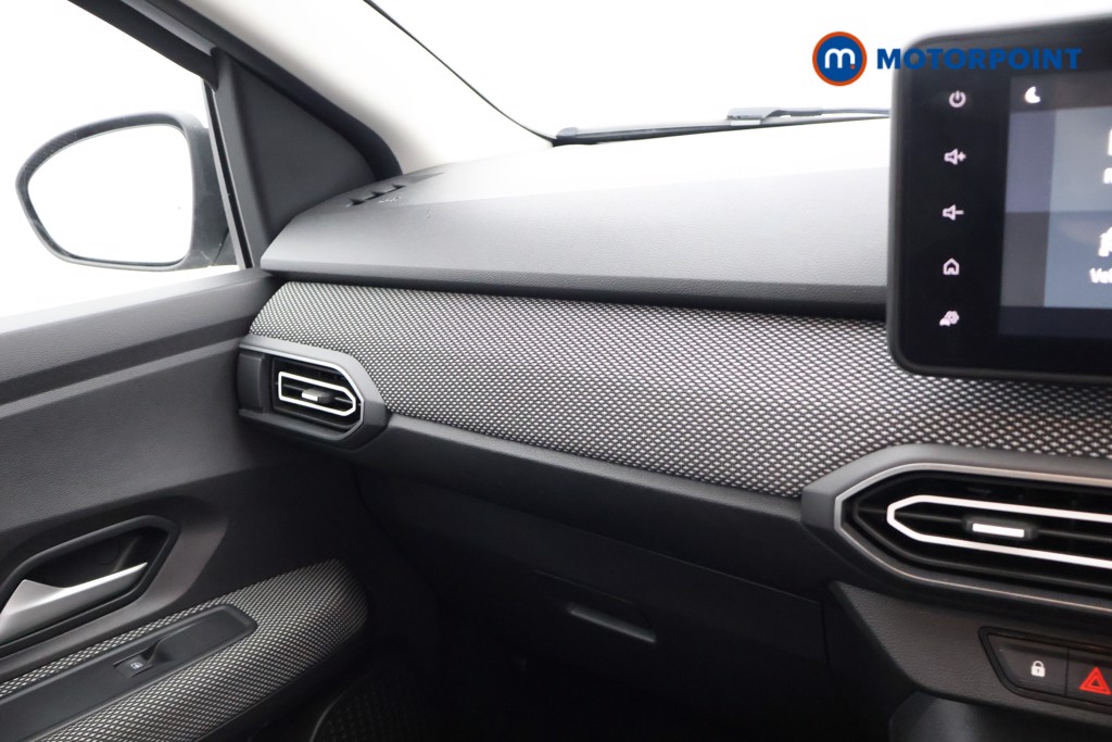 Dacia Sandero Expression Automatic Petrol Hatchback - Stock Number (1580314) - 11th supplementary image