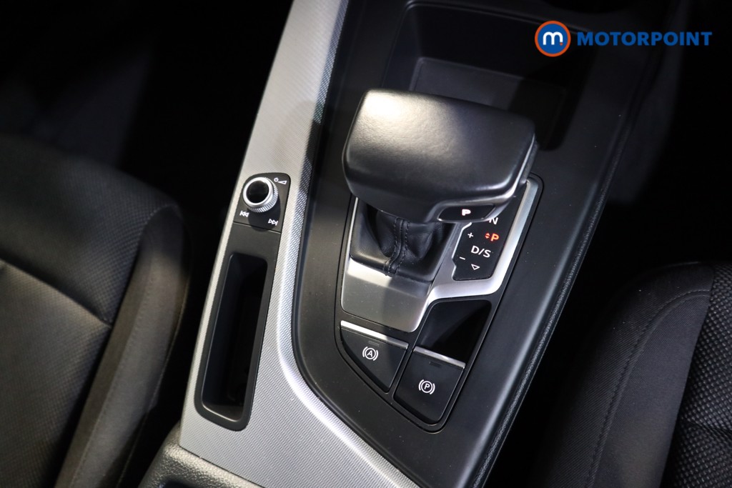 Audi A4 Technik Automatic Petrol Saloon - Stock Number (1580883) - 9th supplementary image