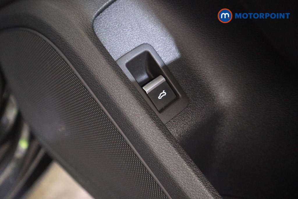 Audi A4 Technik Automatic Petrol Saloon - Stock Number (1580883) - 13th supplementary image