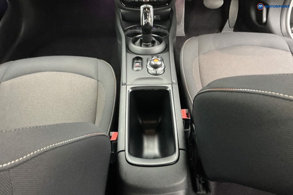 Mini Clubman Cooper Classic Automatic Petrol Estate - Stock Number (1581285) - 11th supplementary image