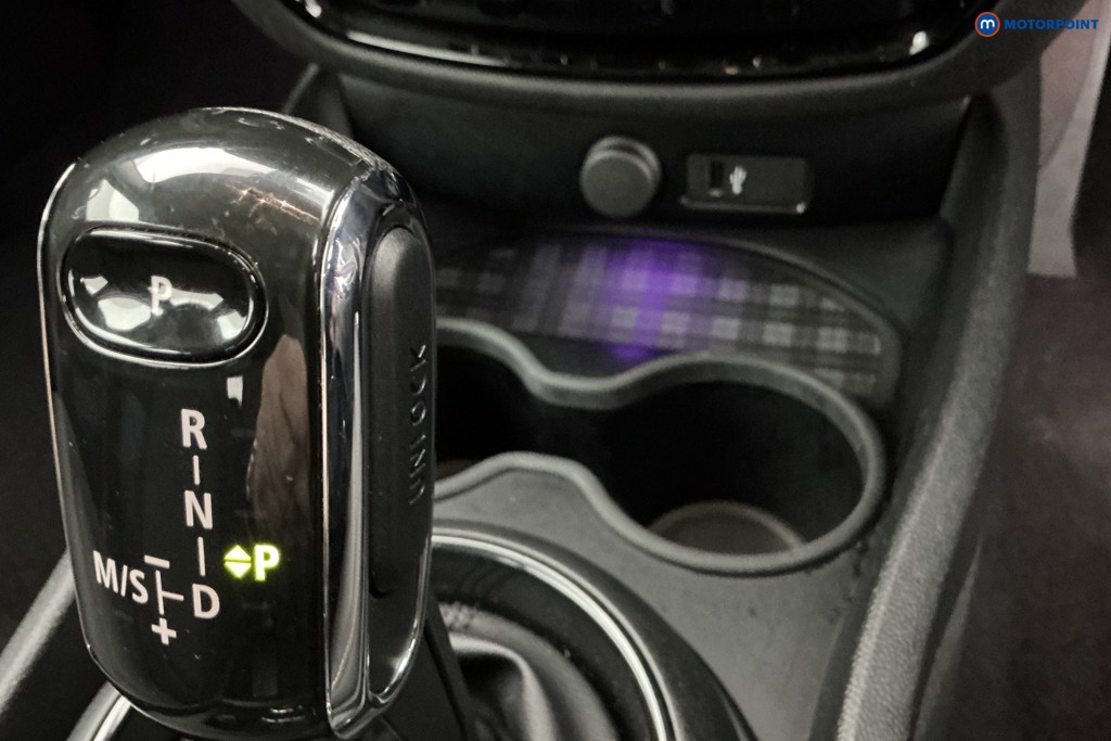 Mini Clubman Cooper Classic Automatic Petrol Estate - Stock Number (1581285) - 15th supplementary image