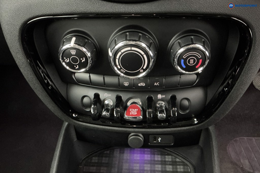 Mini Clubman Cooper Classic Automatic Petrol Estate - Stock Number (1581285) - 16th supplementary image