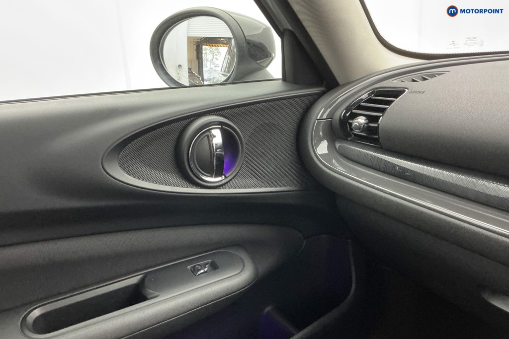 Mini Clubman Cooper Classic Automatic Petrol Estate - Stock Number (1581285) - 17th supplementary image