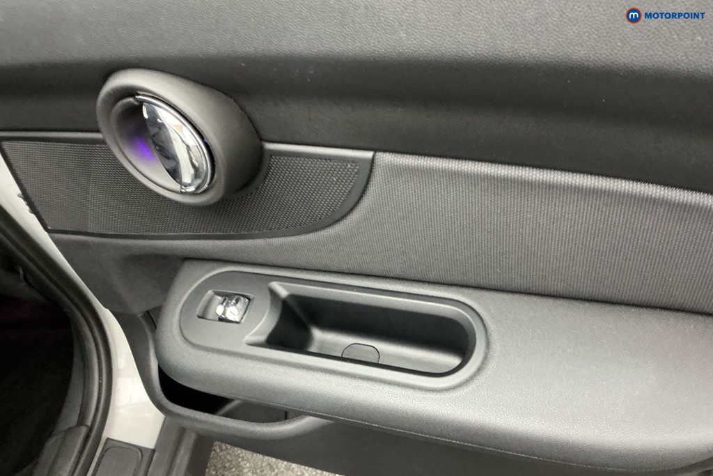 Mini Clubman Cooper Classic Automatic Petrol Estate - Stock Number (1581285) - 24th supplementary image