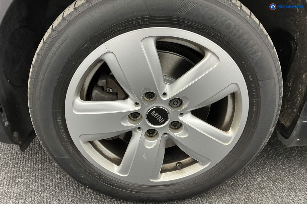 Mini Clubman Cooper Classic Automatic Petrol Estate - Stock Number (1581285) - 34th supplementary image