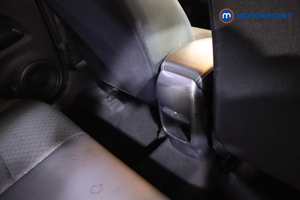 Nissan Juke N-Connecta Automatic Petrol SUV - Stock Number (1581302) - 18th supplementary image