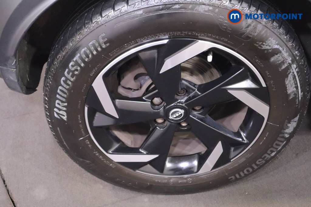 Nissan Juke N-Connecta Automatic Petrol SUV - Stock Number (1581302) - 20th supplementary image