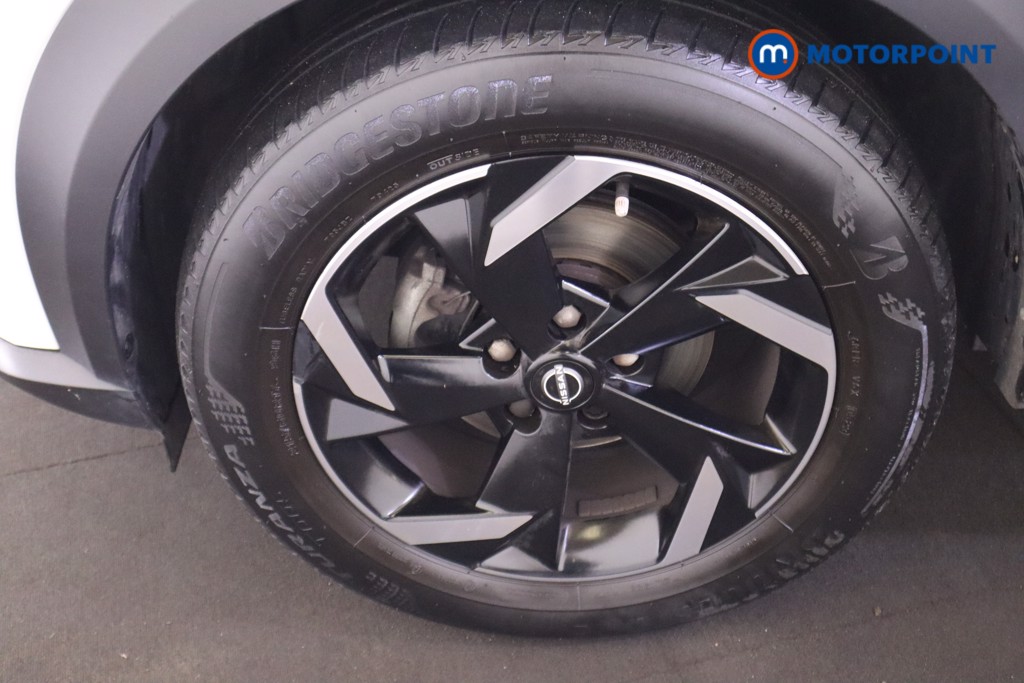 Nissan Juke N-Connecta Automatic Petrol SUV - Stock Number (1581302) - 22nd supplementary image