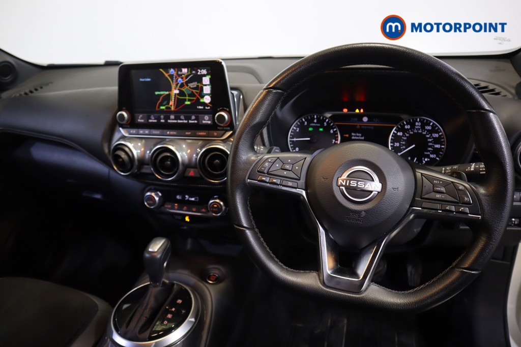 Nissan Juke N-Connecta Automatic Petrol SUV - Stock Number (1581302) - 1st supplementary image