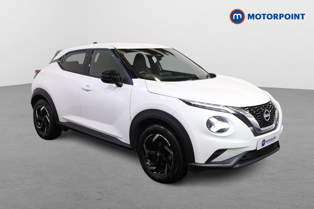Nissan Juke N-Connecta Automatic Petrol SUV - Stock Number (1581302) - Drivers side front corner