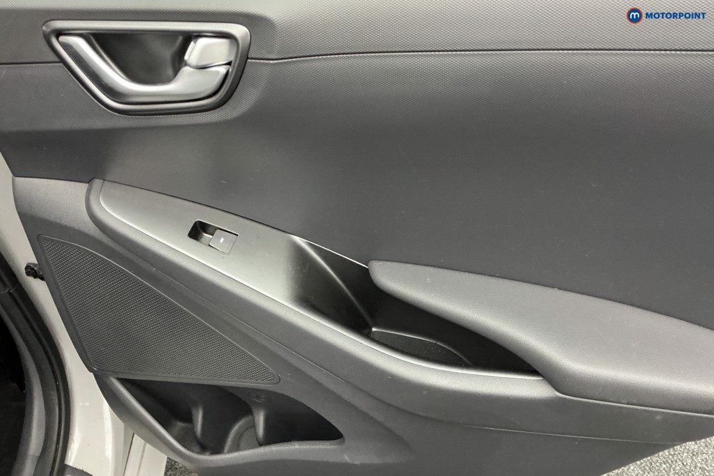 Hyundai Ioniq Premium Automatic Petrol-Electric Hybrid Hatchback - Stock Number (1581387) - 23rd supplementary image