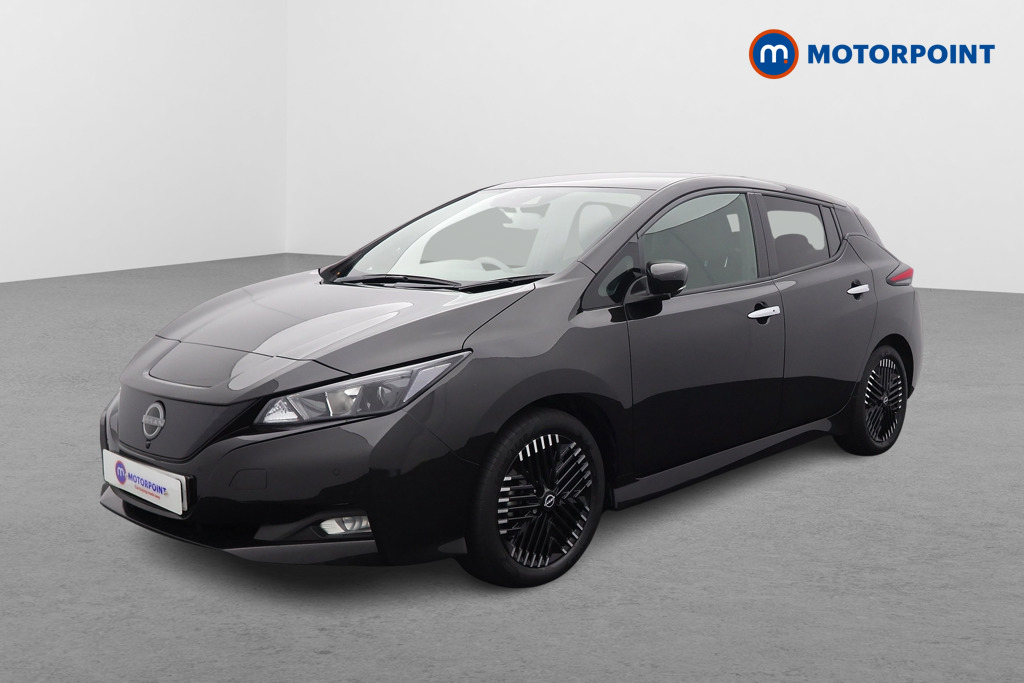 Nissan Leaf N-Connecta Automatic Electric Hatchback - Stock Number (1581931) - Passenger side front corner