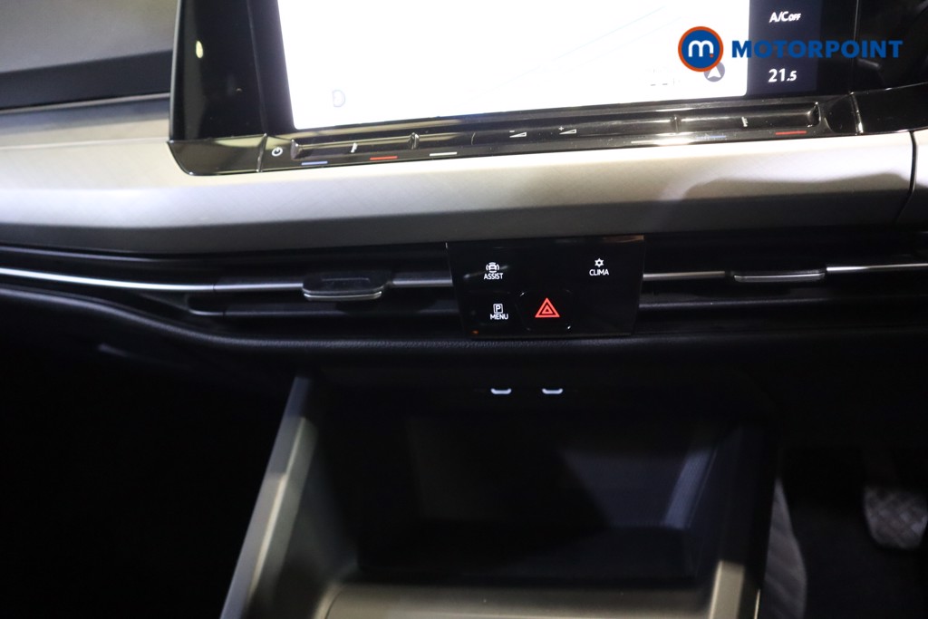 Volkswagen Golf Life Manual Petrol Hatchback - Stock Number (1582347) - 5th supplementary image