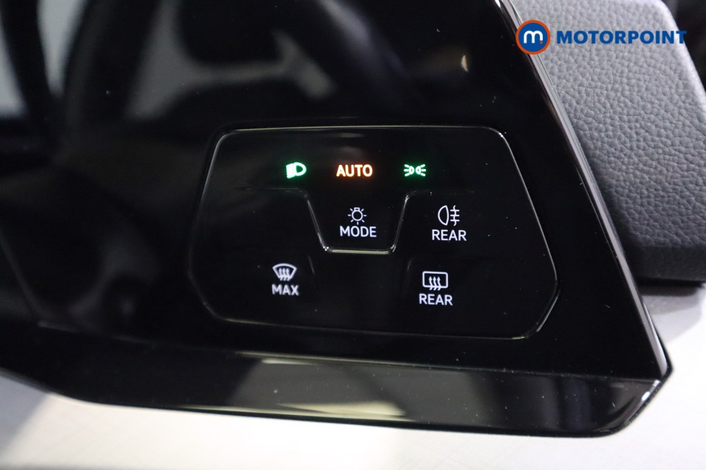 Volkswagen Golf Life Manual Petrol Hatchback - Stock Number (1582347) - 12th supplementary image