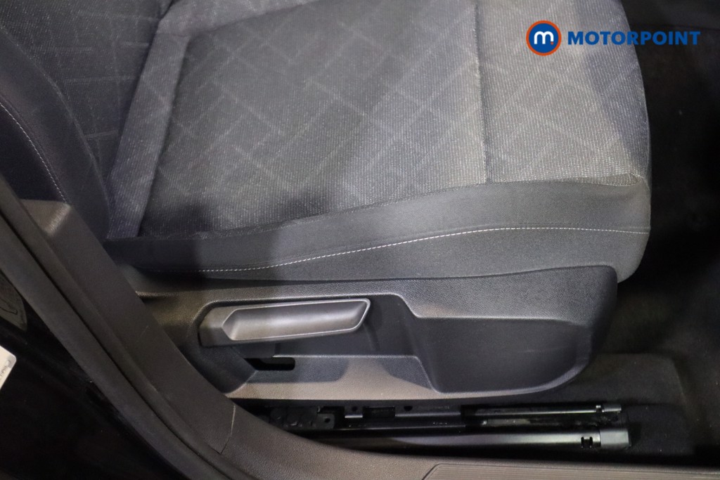 Volkswagen Golf Life Manual Petrol Hatchback - Stock Number (1582347) - 16th supplementary image
