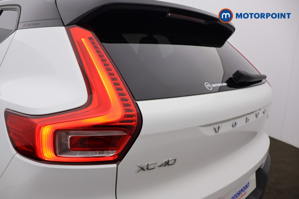 Volvo Xc40 R Design Manual Petrol SUV - Stock Number (1582366) - 21st supplementary image