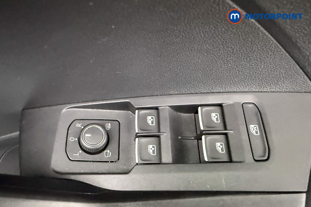 Volkswagen T-Cross R-Line Automatic Petrol SUV - Stock Number (1582597) - 19th supplementary image