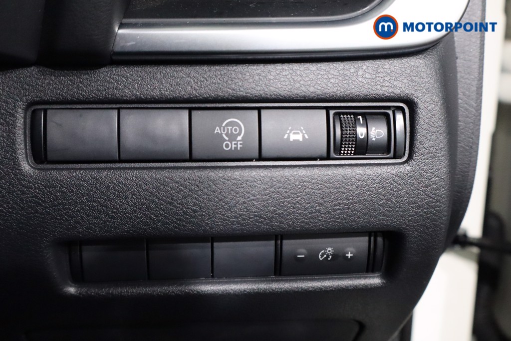 Nissan Qashqai Acenta Premium Manual Petrol SUV - Stock Number (1582797) - 18th supplementary image