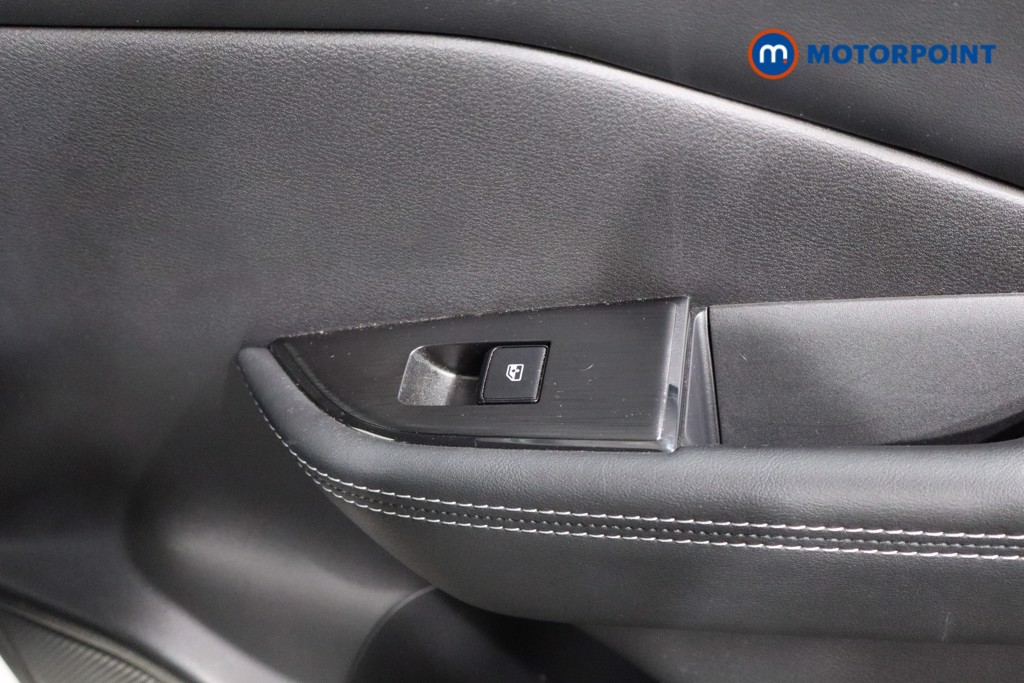 Nissan Qashqai Acenta Premium Manual Petrol SUV - Stock Number (1582797) - 19th supplementary image