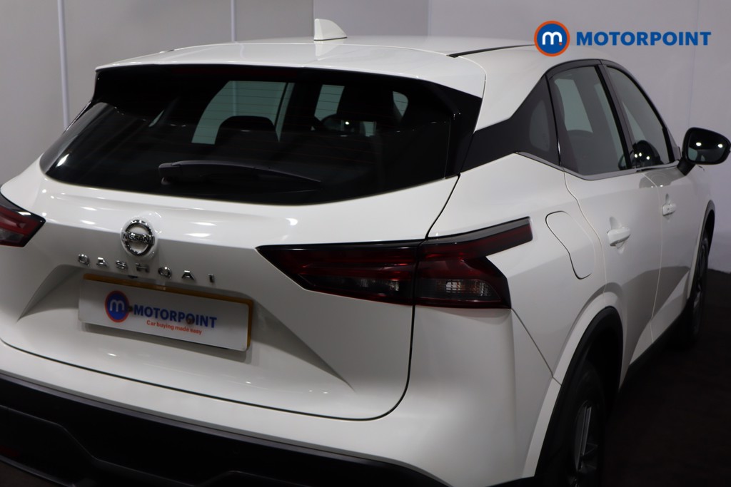 Nissan Qashqai Acenta Premium Manual Petrol SUV - Stock Number (1582797) - 33rd supplementary image
