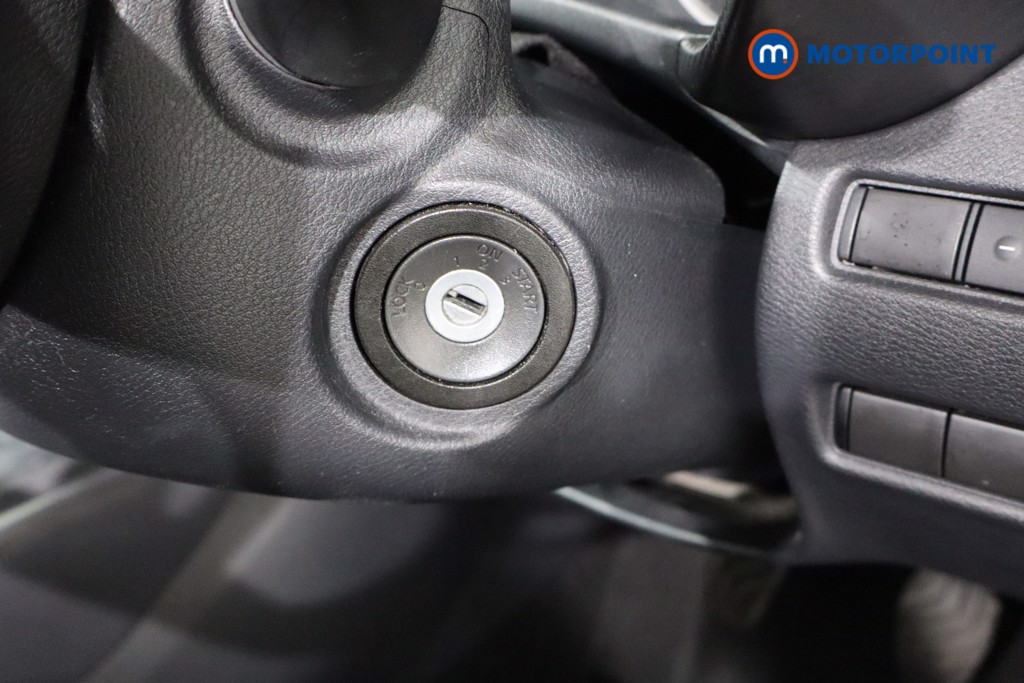Nissan Juke Acenta Manual Petrol SUV - Stock Number (1582809) - 20th supplementary image