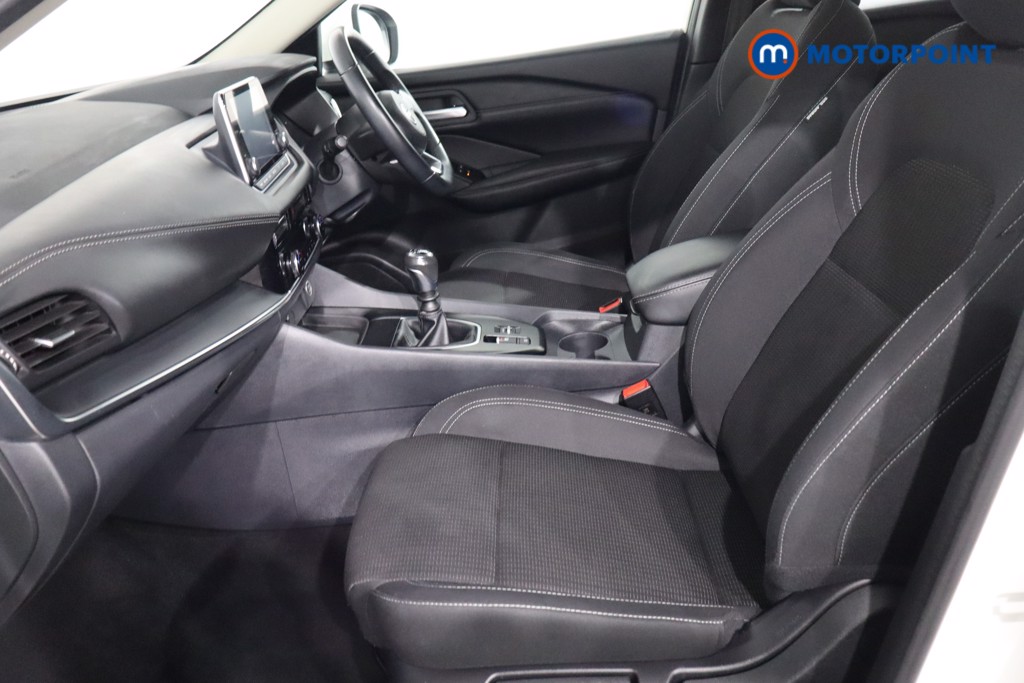 Nissan Qashqai Acenta Premium Manual Petrol SUV - Stock Number (1582815) - 4th supplementary image
