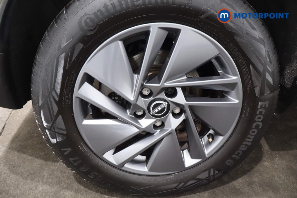 Nissan Qashqai Acenta Premium Manual Petrol SUV - Stock Number (1582815) - 9th supplementary image