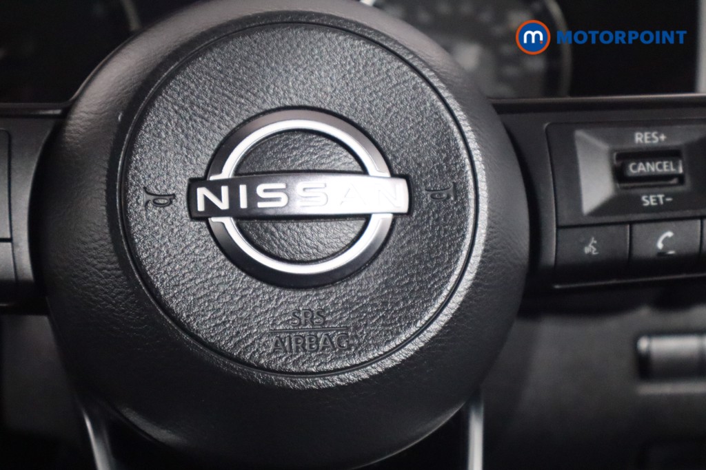 Nissan Qashqai Acenta Premium Manual Petrol SUV - Stock Number (1582815) - 17th supplementary image