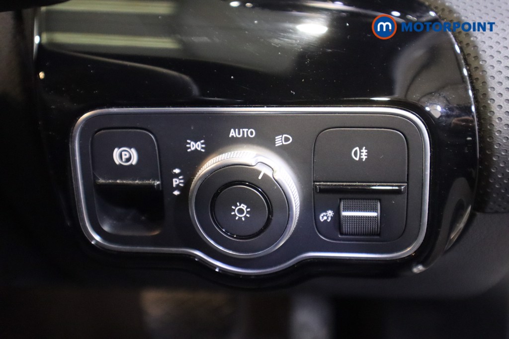 Mercedes-Benz A Class Sport Automatic Petrol Hatchback - Stock Number (1582936) - 12th supplementary image
