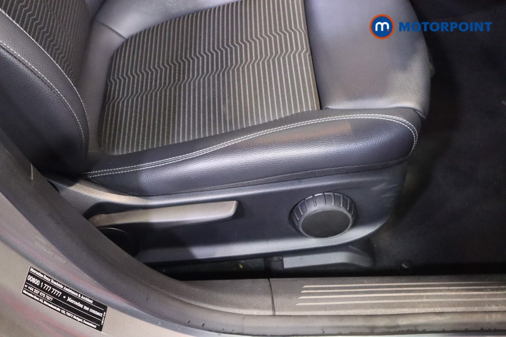 Mercedes-Benz A Class Sport Automatic Petrol Hatchback - Stock Number (1582936) - 16th supplementary image