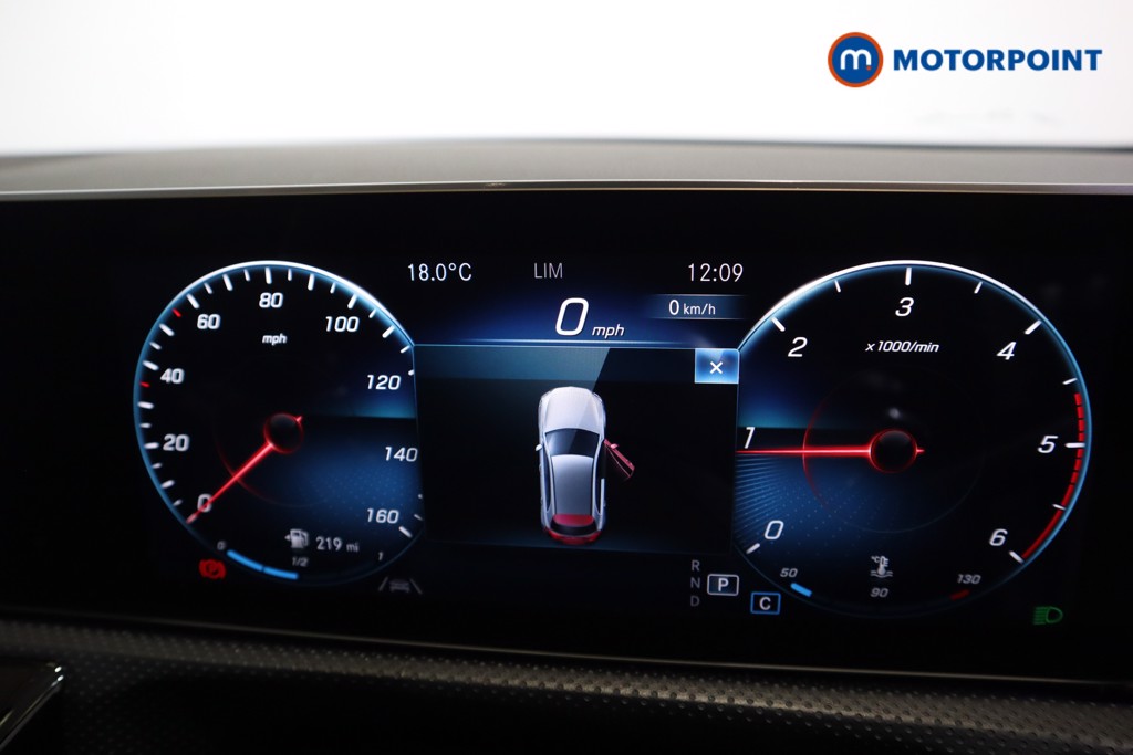 Mercedes-Benz A Class Amg Line Automatic Diesel Hatchback - Stock Number (1583383) - 4th supplementary image