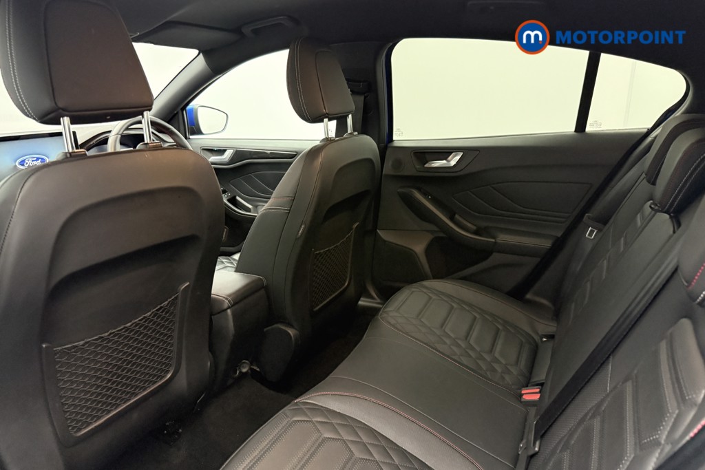 Ford Focus St-Line Vignale Manual Petrol Hatchback - Stock Number (1583441) - 4th supplementary image
