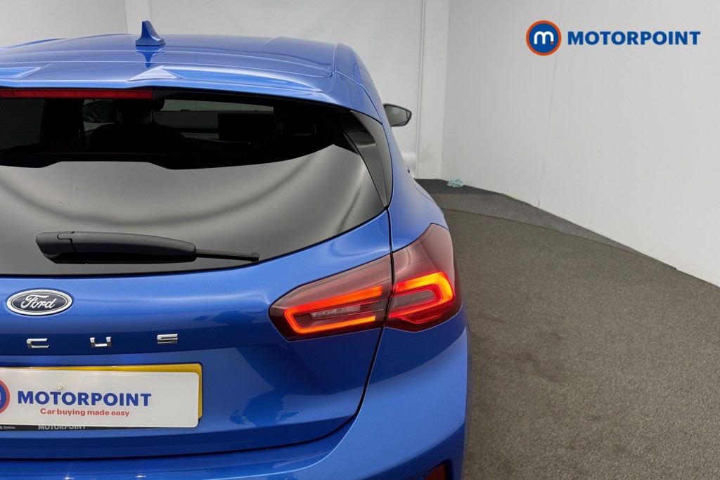 Ford Focus St-Line Vignale Manual Petrol Hatchback - Stock Number (1583441) - 8th supplementary image