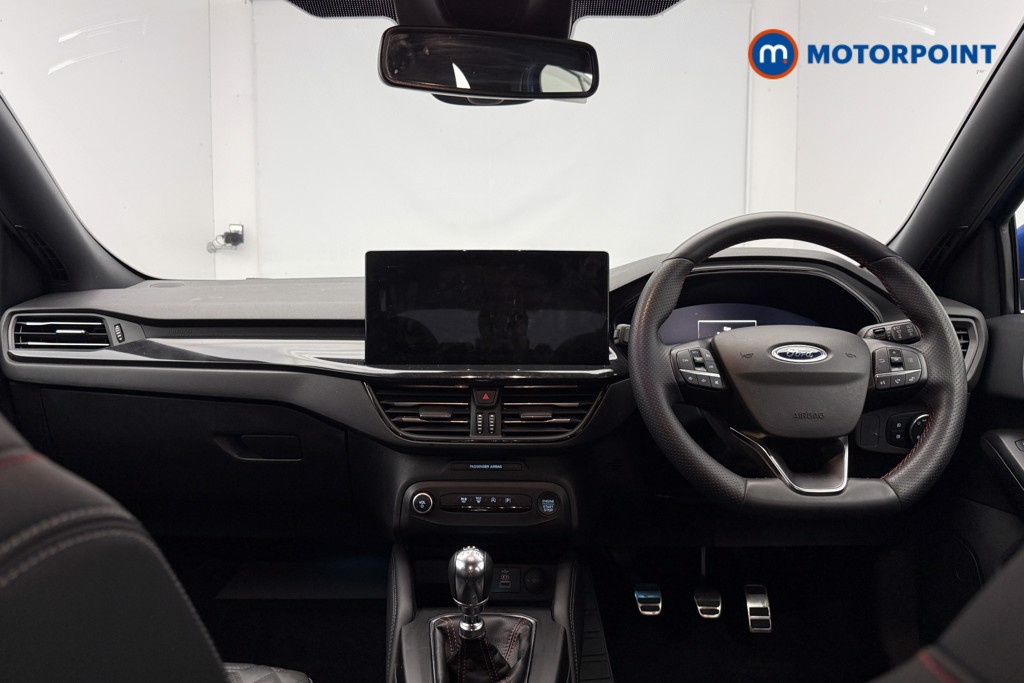 Ford Focus St-Line Vignale Manual Petrol Hatchback - Stock Number (1583441) - 11th supplementary image