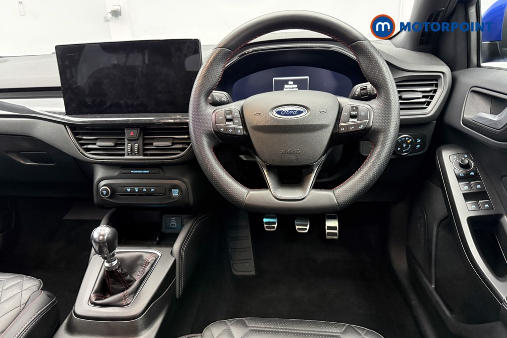 Ford Focus St-Line Vignale Manual Petrol Hatchback - Stock Number (1583441) - 12th supplementary image