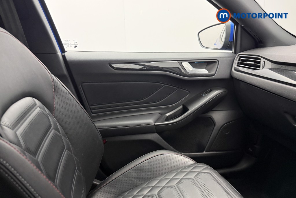 Ford Focus St-Line Vignale Manual Petrol Hatchback - Stock Number (1583441) - 22nd supplementary image
