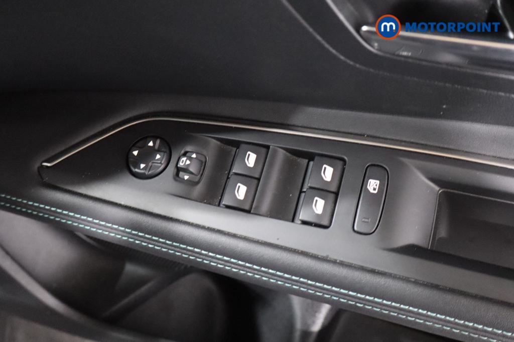 Peugeot 3008 Allure Automatic Petrol Plug-In Hybrid SUV - Stock Number (1583585) - 2nd supplementary image