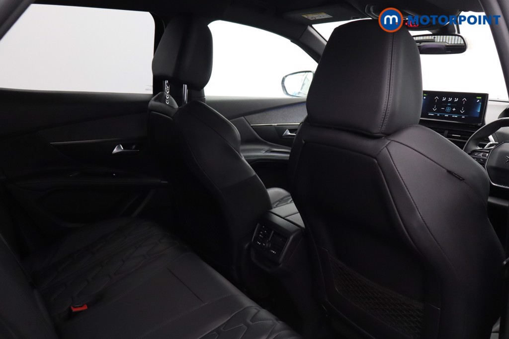 Peugeot 3008 Allure Automatic Petrol Plug-In Hybrid SUV - Stock Number (1583590) - 9th supplementary image