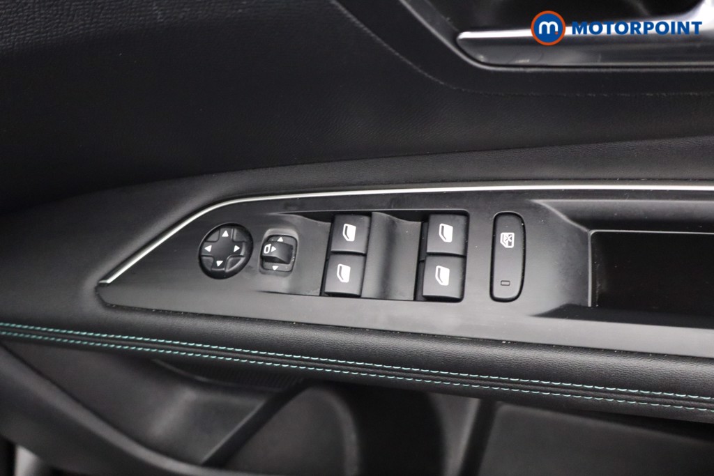 Peugeot 3008 Allure Automatic Petrol Plug-In Hybrid SUV - Stock Number (1583590) - 17th supplementary image