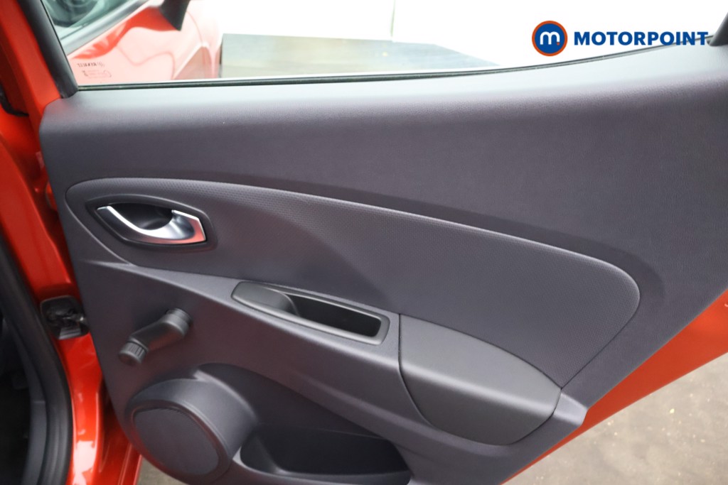 Renault Clio Play Manual Diesel Hatchback - Stock Number (1584516) - 18th supplementary image