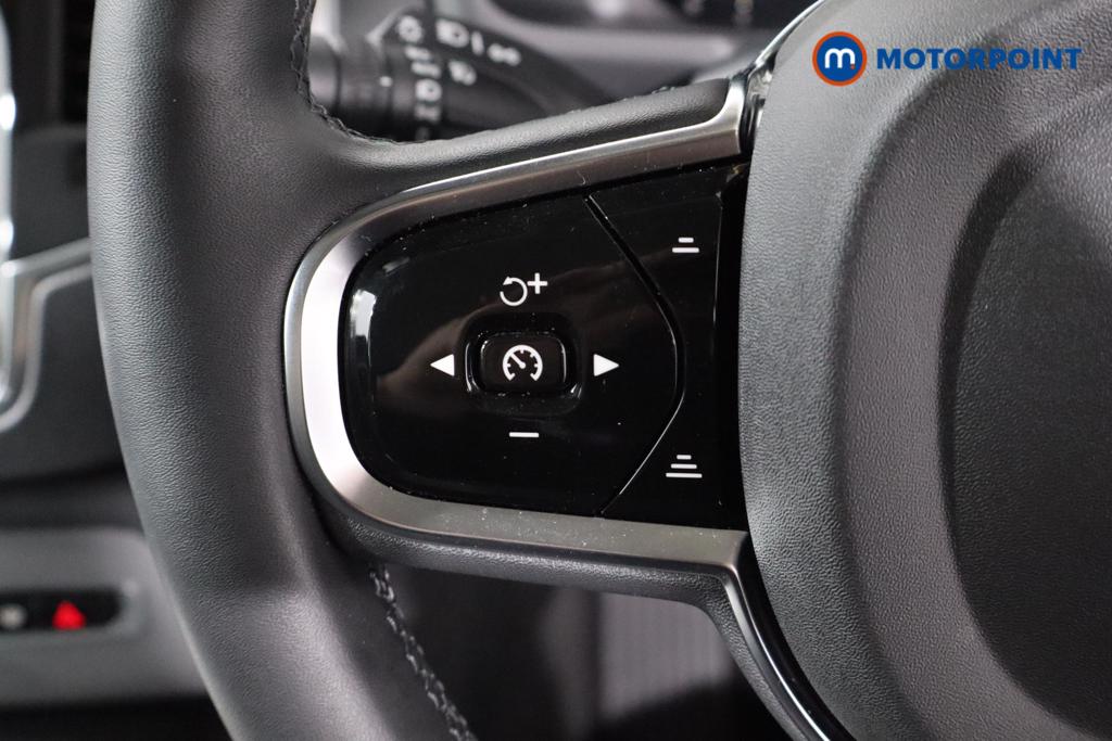 Volvo Xc90 Core Automatic Petrol SUV - Stock Number (1584644) - 8th supplementary image